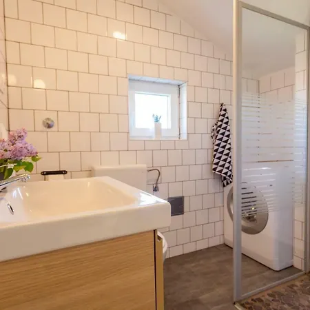Egon Apartman